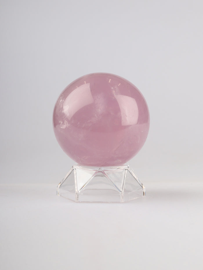 Lavender Rose Quartz Sphere L | One Colour-Image 2
