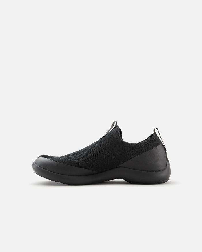 Tabi Footwear Tabi Shoe Men in Black blues store www.bluesstore.co