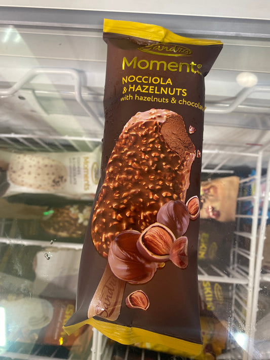Moments Nocciola & Hazelnut Ice Cream 85g